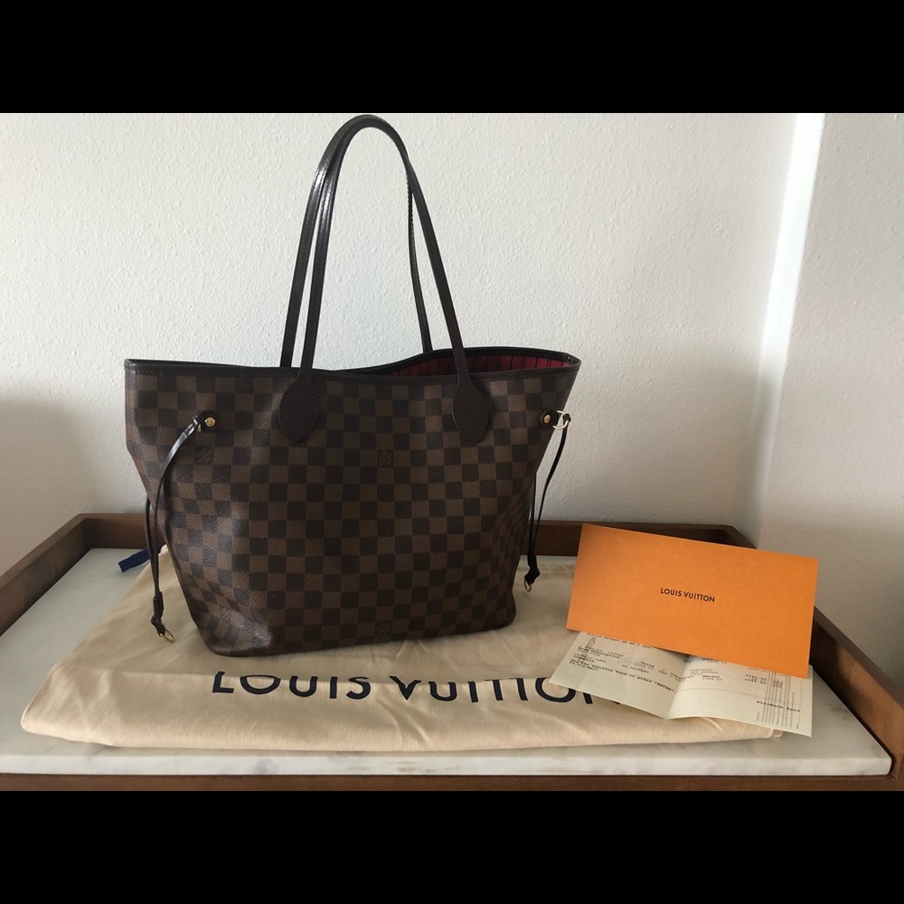 Louis Vuitton Neverfull MM in Damier